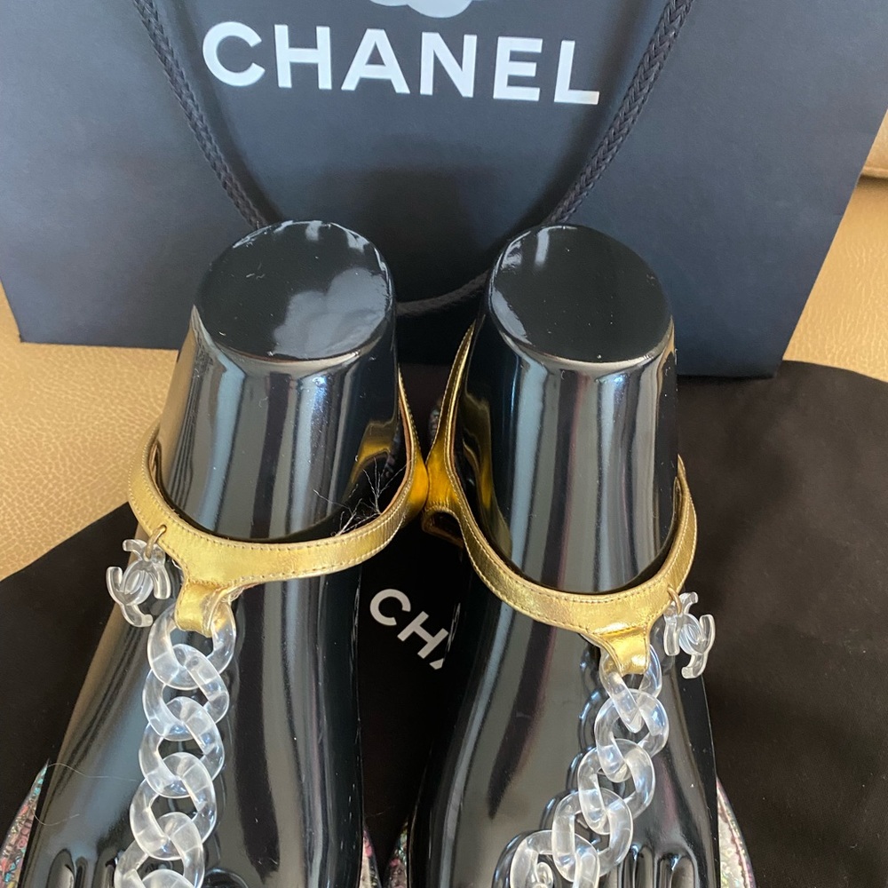 Chanel❌ On HOLD❌ DO NOT BUY‼️Thong T-strap Sandals